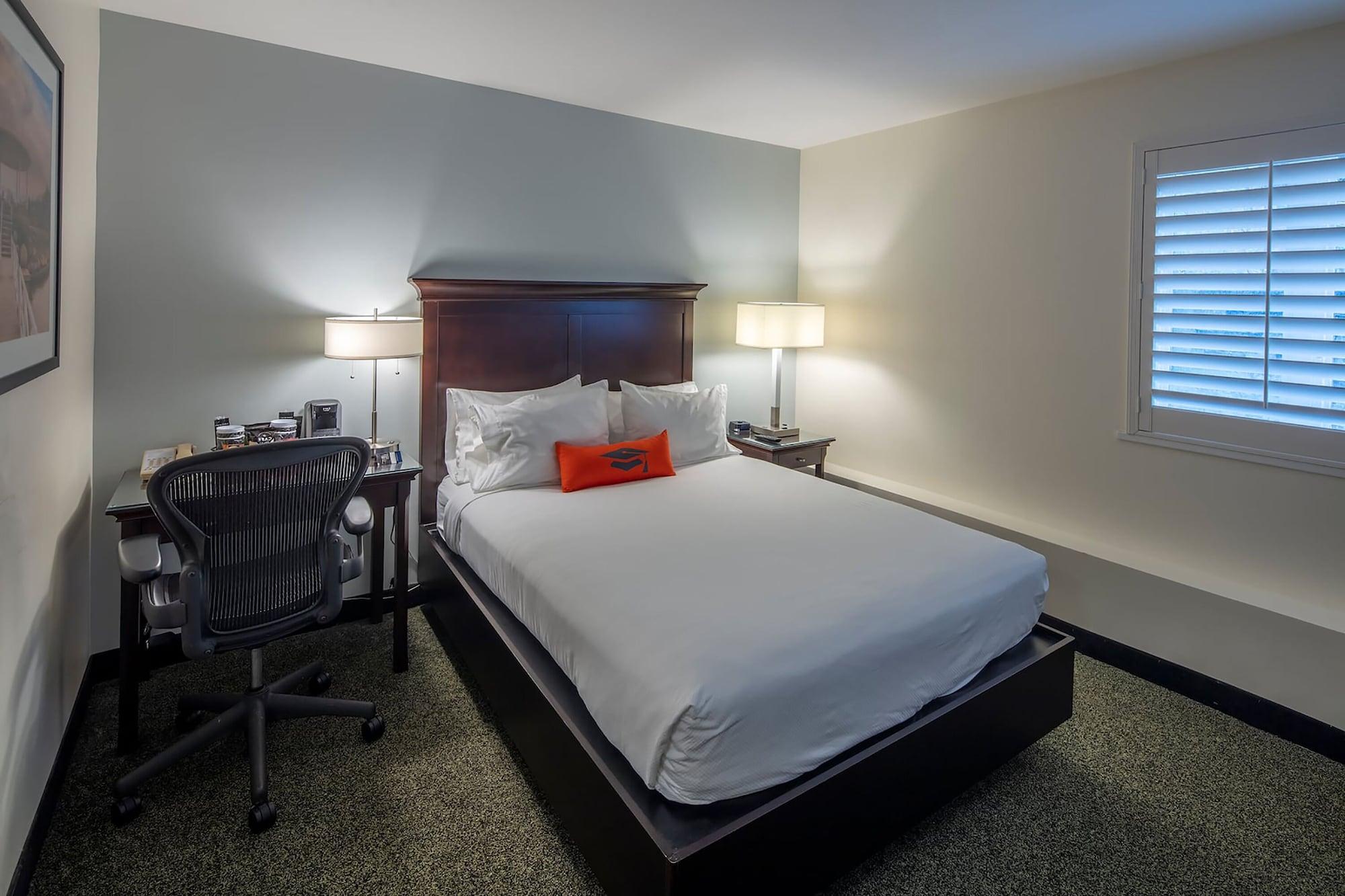 Collegian Hotel & Suites, Trademark Collection By Wyndham سيراكيوز المظهر الخارجي الصورة